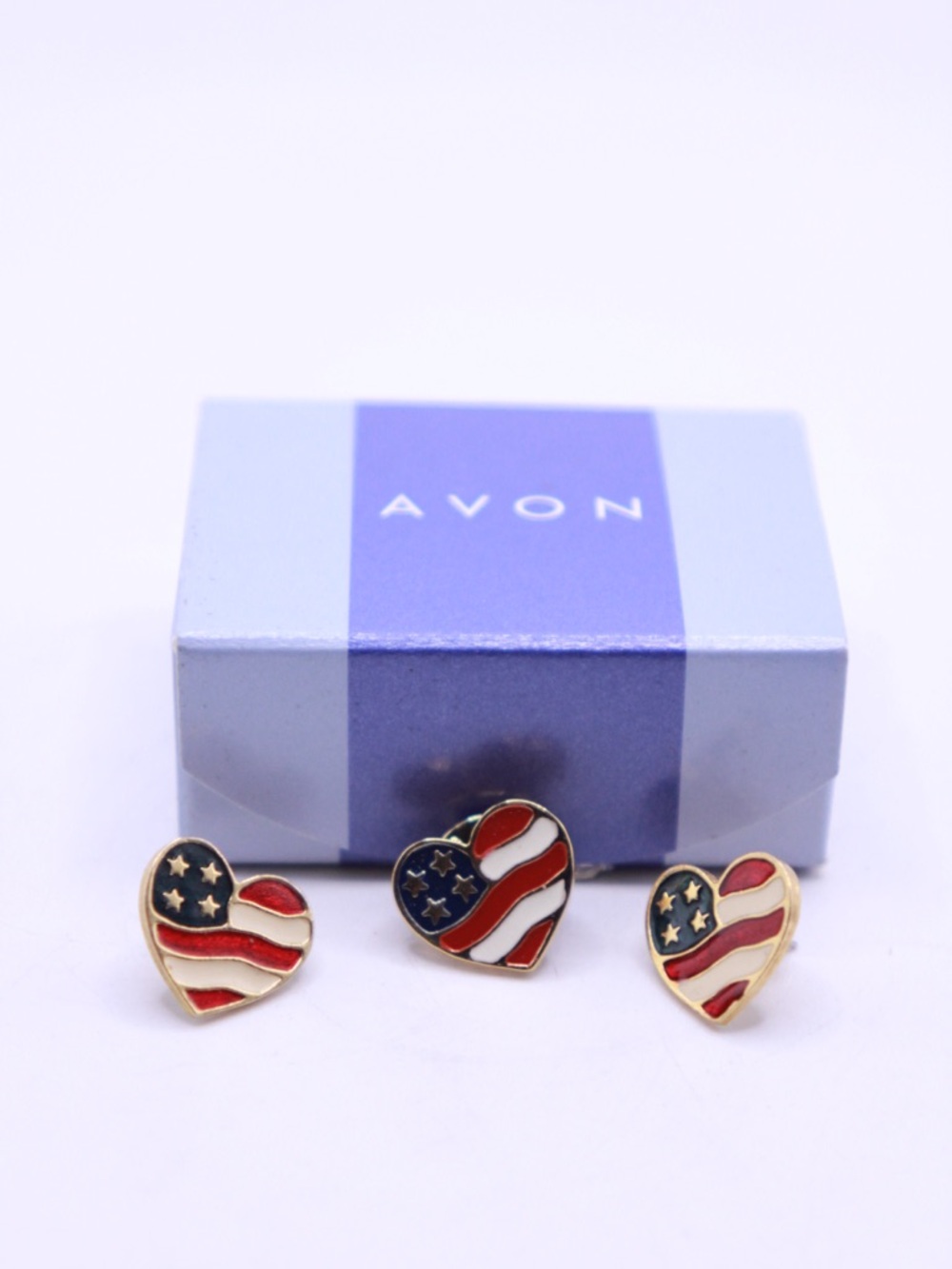 Vintage Avon Patriotic Heart Pin and earrings set in box in Red, White & Blue